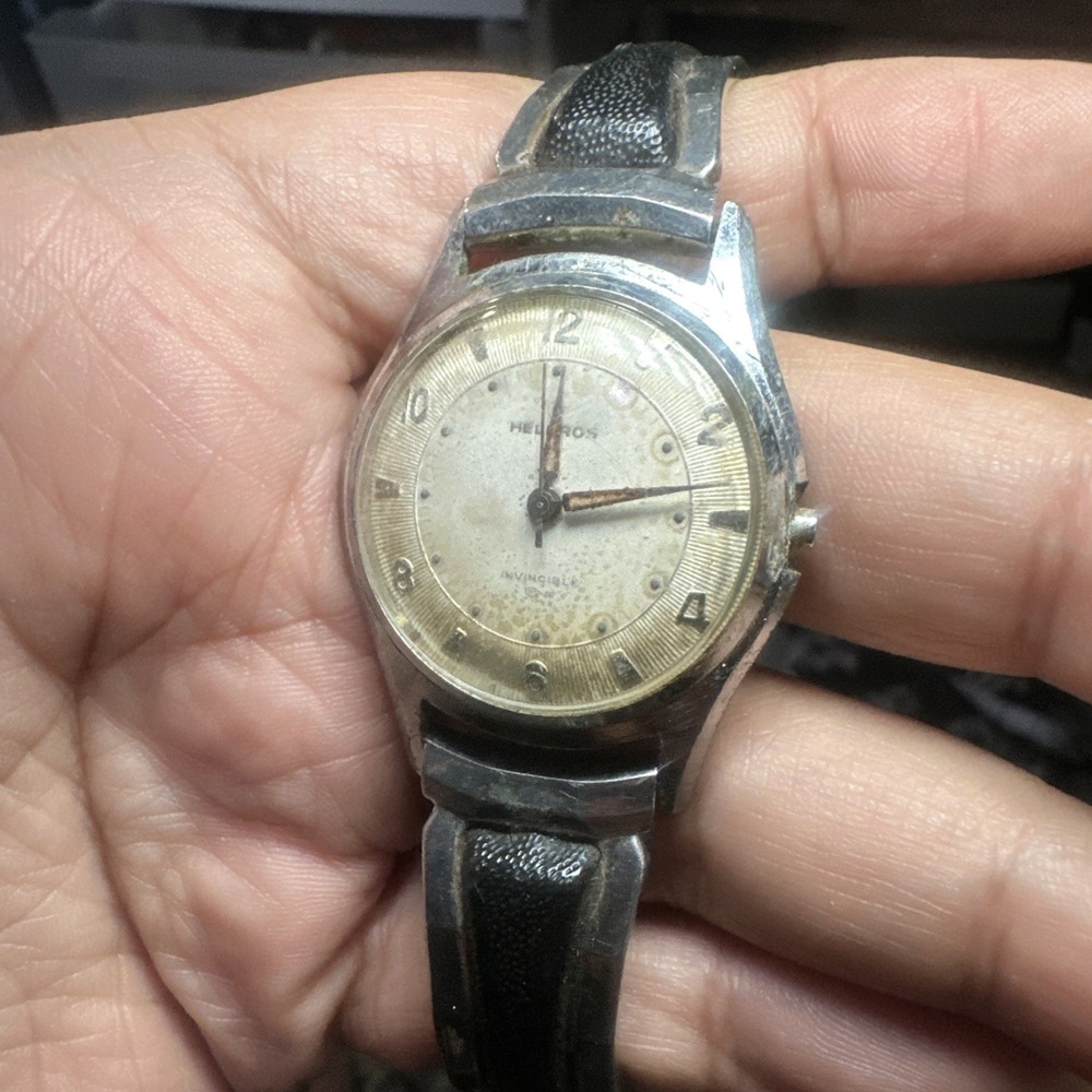 Vintage HELBROS INVINCIBLE gold mens Manual‎ Wind 33mm Mens Watch - For Repair